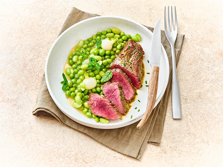 Pièce de boeuf et petit pois à la menthe préparés à l'airfryer